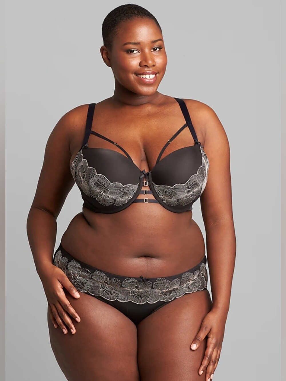 CACIQUE BOOST BALCONETTE FLORAL EMBROIDERED BRA. SZ 44 DDD.